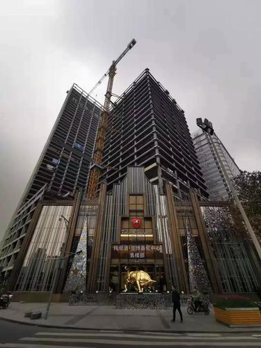 成都兰博基尼广场（成都兰博基尼酒店什么时候开业）