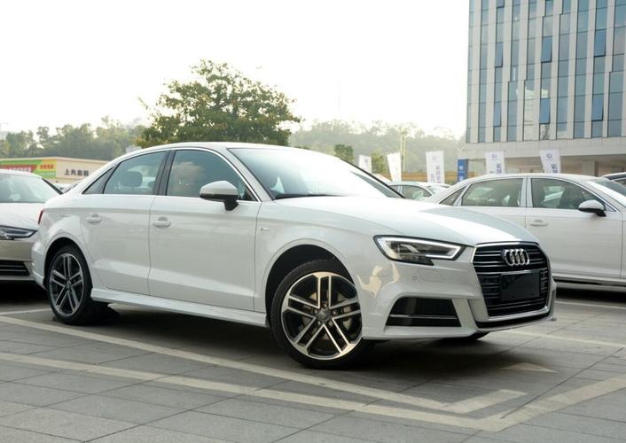15万左右配置高的轿车-图3 15万左右配置高的轿车-图3