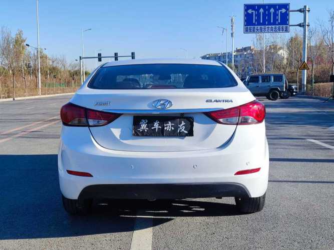 现代朗动2016款配置